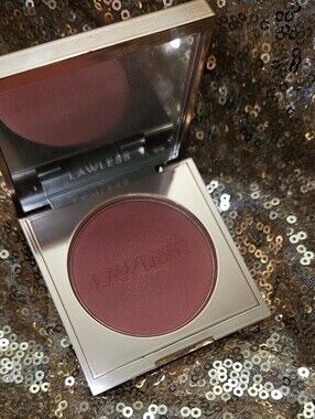 Lawless Beauty Make me Blush